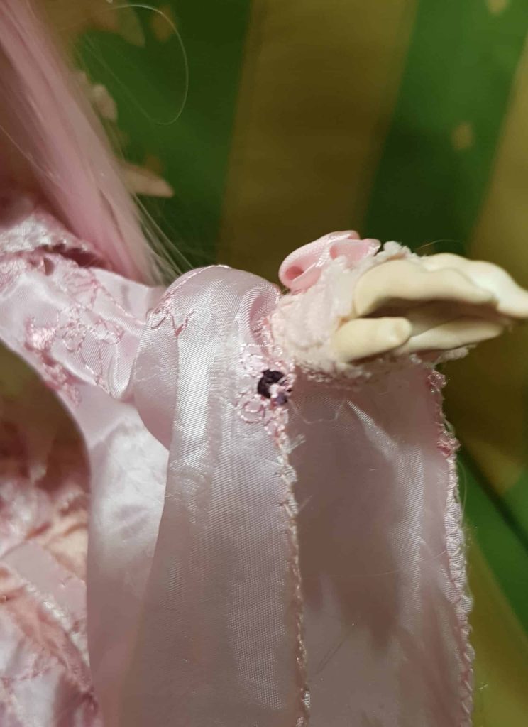 Bambola fata Rosalyn, l'abito si accende come una lampada