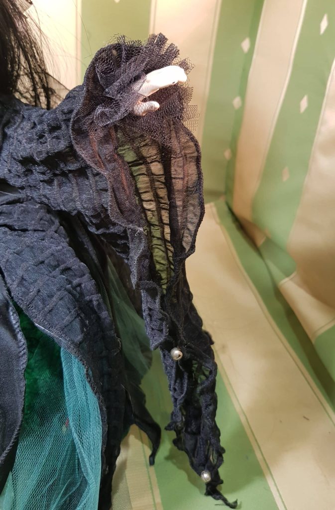 Strega bambola lampada: Evhe Green Blackwood