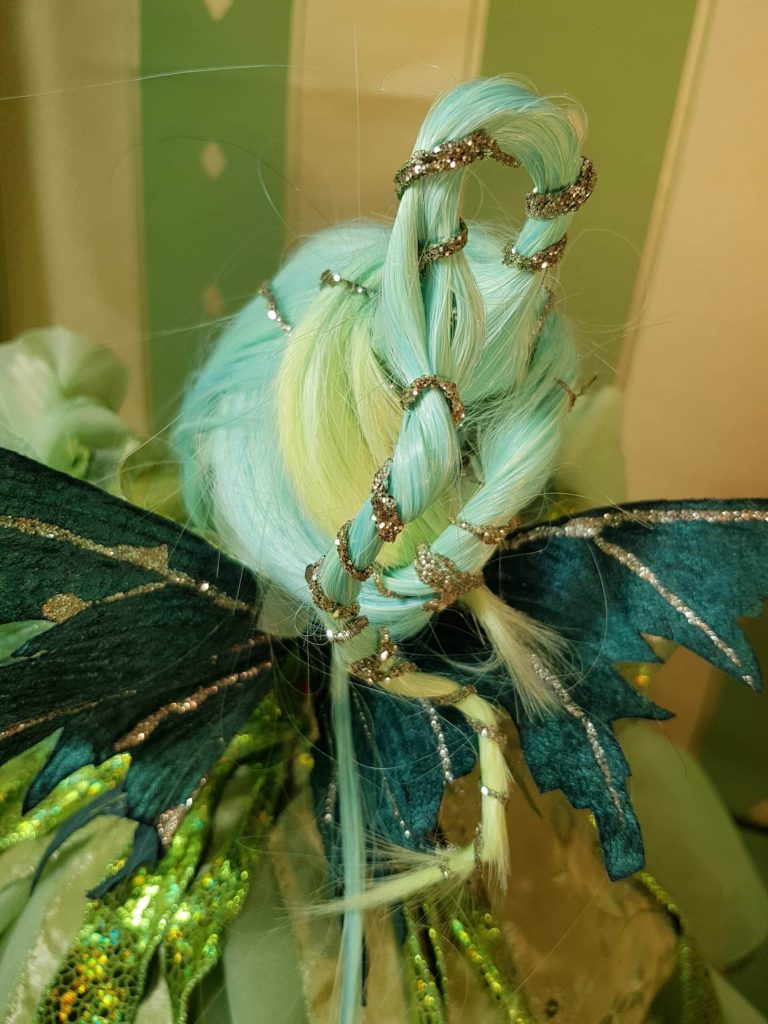 Bambola fata, lampada scenica: la Dama d'Assenzio