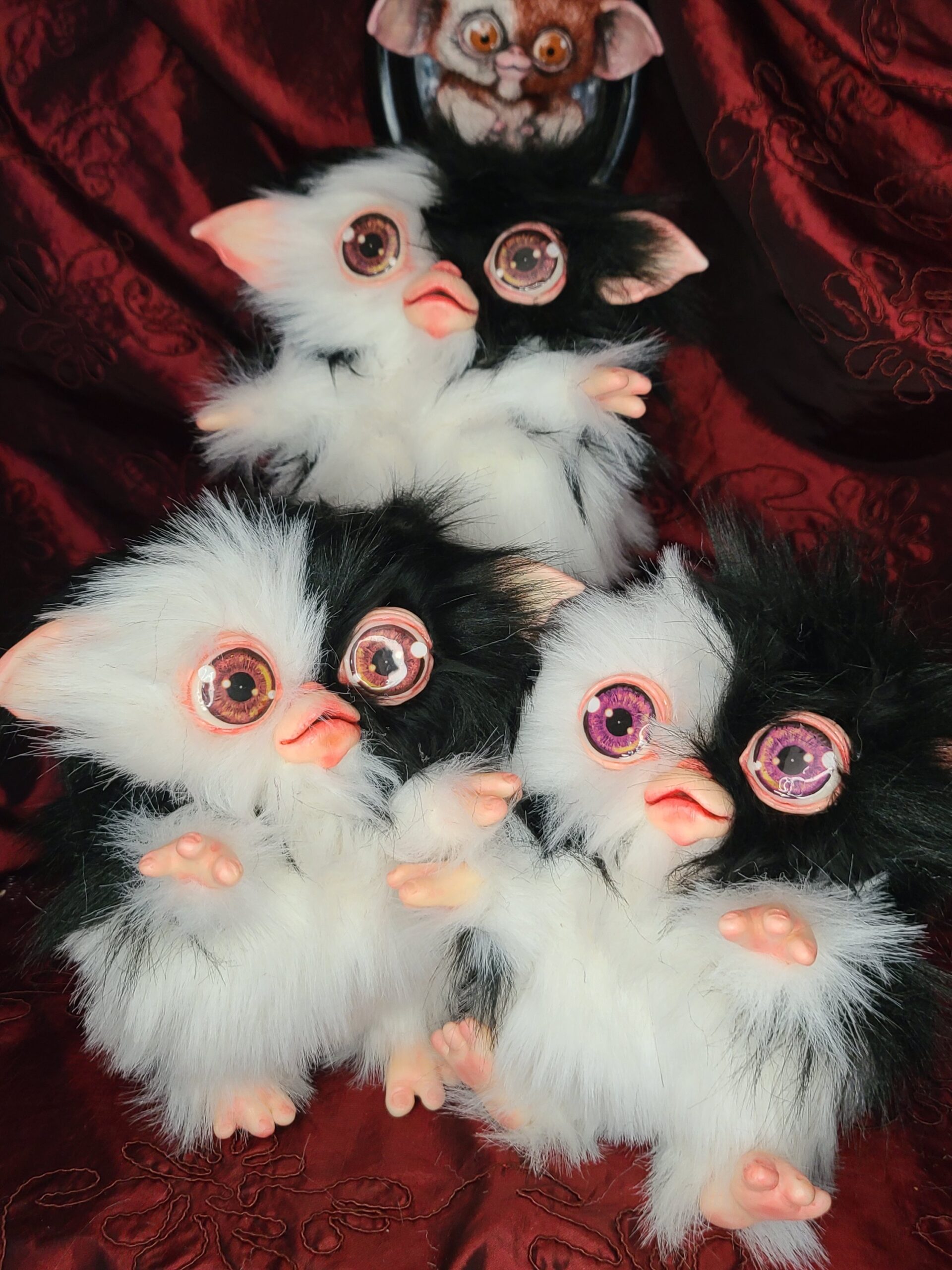 Peluche di Gizmo il Mogwai dal film Gremlins Mogwai bicolore bianco e nero