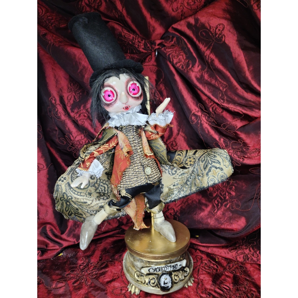 Pinocchio vampirizzato bambola