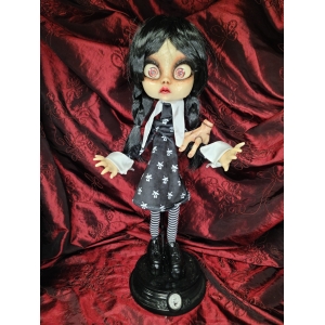 Wednesday (Mercoledì) Addams bambola